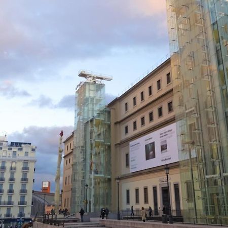 Fee4Me. Amazing Apartment In The Heart Of Lavapies Madrid Luaran gambar