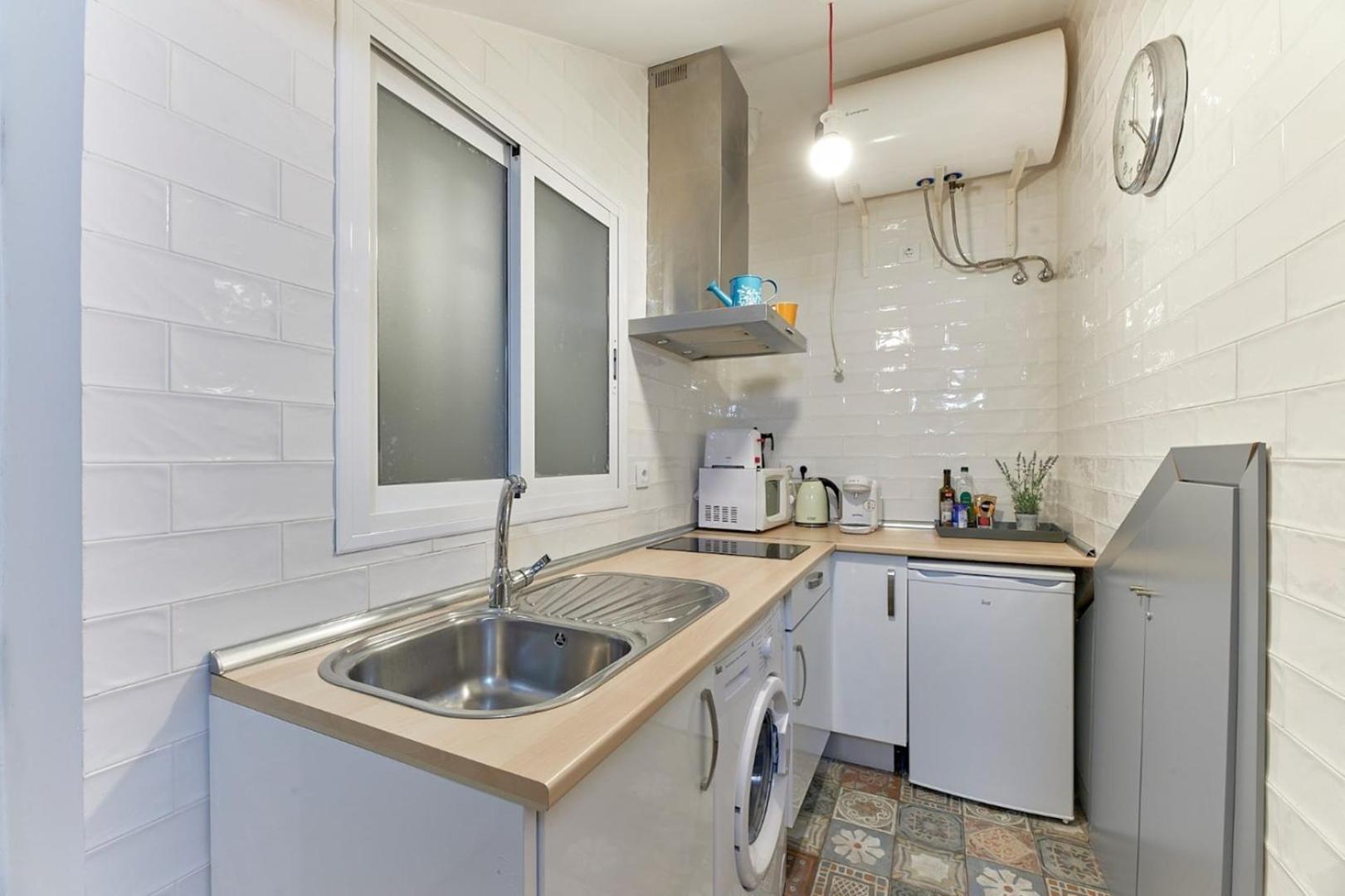 Fee4Me. Amazing Apartment In The Heart Of Lavapies Madrid Luaran gambar
